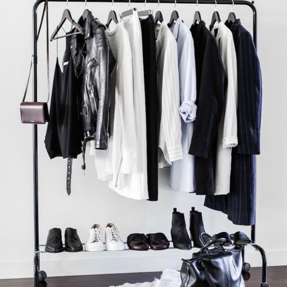 PICK YOUR PRICE MYSTERY BOX - Picture 4 of 6